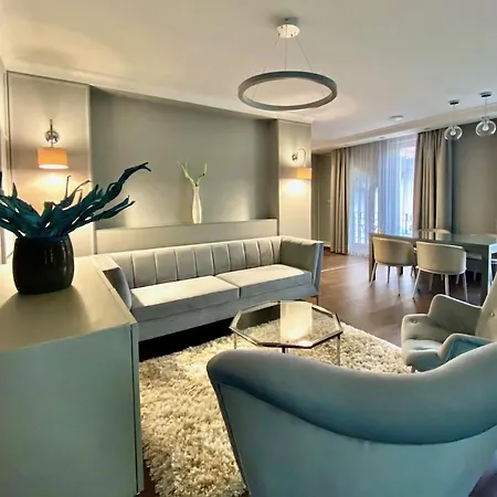 Boutique Center 2*
