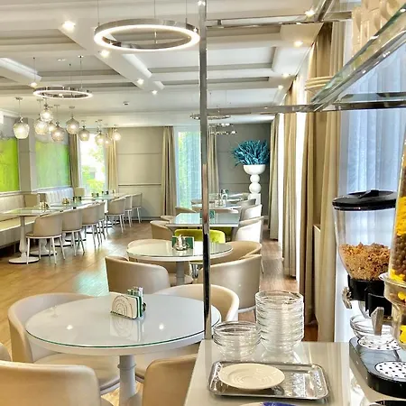 ホテル Boutique Center ケチケメート