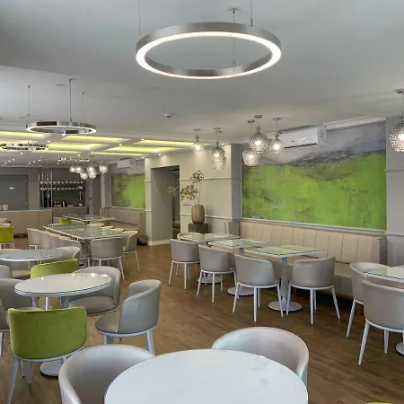 Boutique Center Hotel