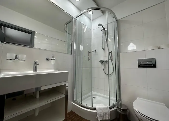 Boutique Center Hotel
