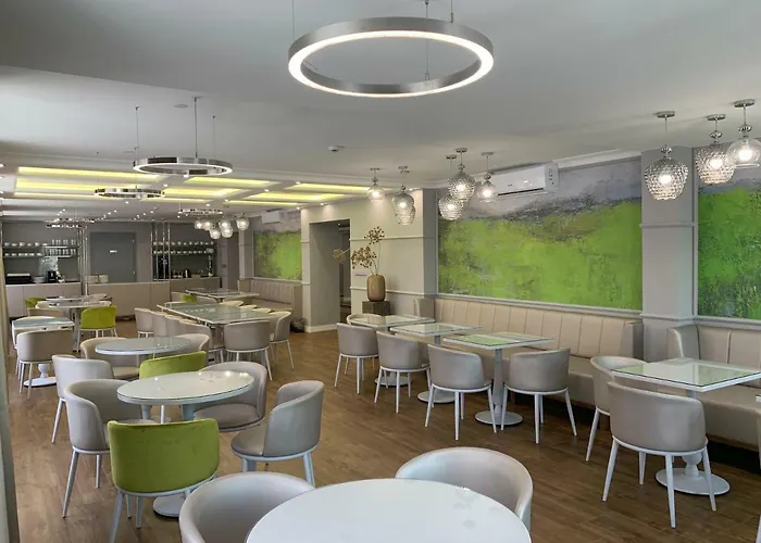 Boutique Center Hotel